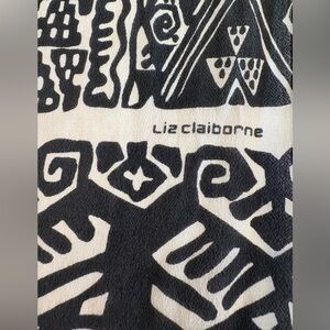 Liz Claiborne Black & White Geometric Scarf